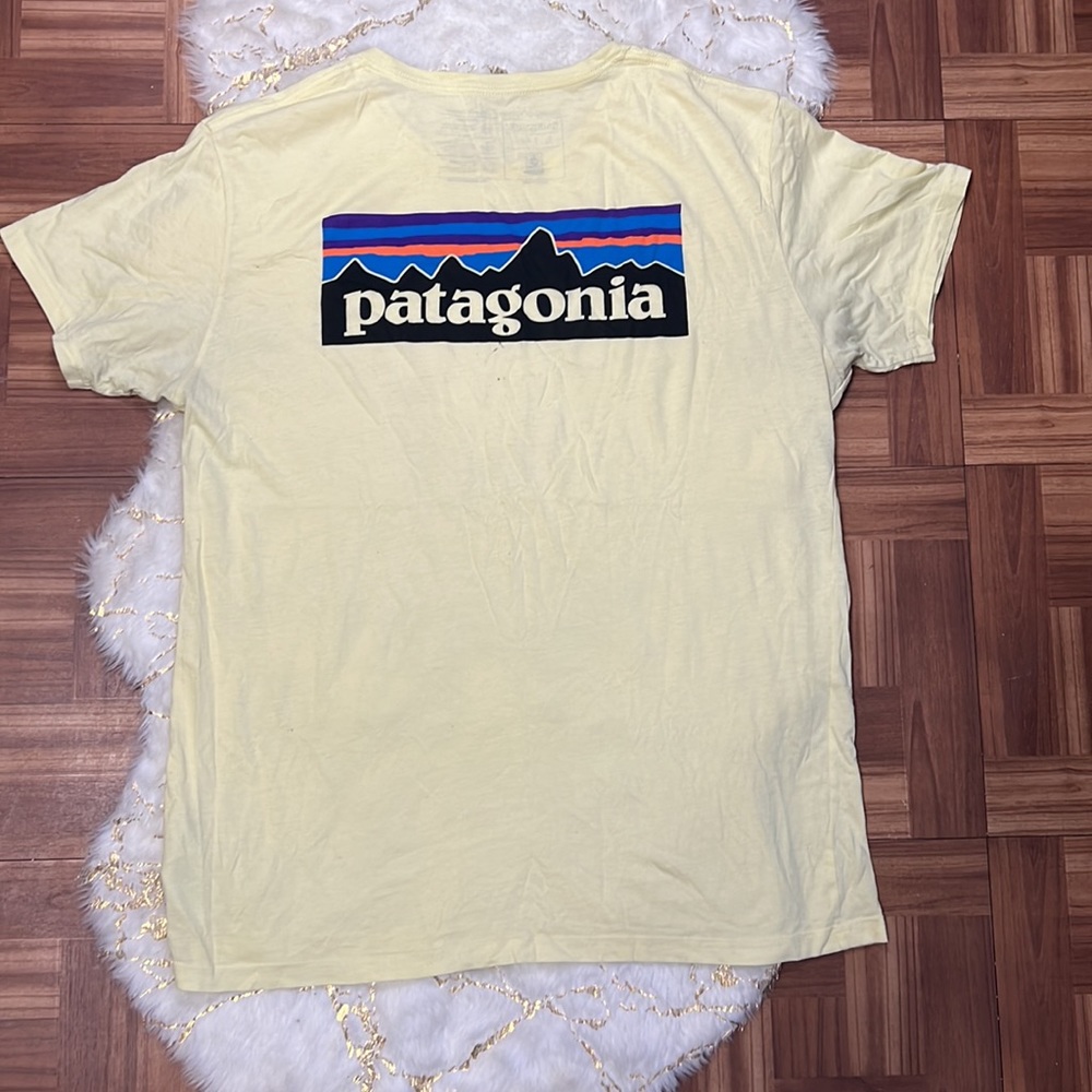 Patagonia women's yellow L shirt